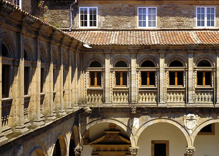 Parador De Santiago - Hostal Reis CatolicosHostal